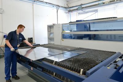 SAE汽車年會(huì)2020專家組包括（從左到右）：通用汽車John Capp、Alphabet/谷歌Ron Medford、豐田北美工程制造公司Chuck Gulash、豐田汽車銷售Ned Curic，及Venable LLP律師事務(wù)所的David Strickland。