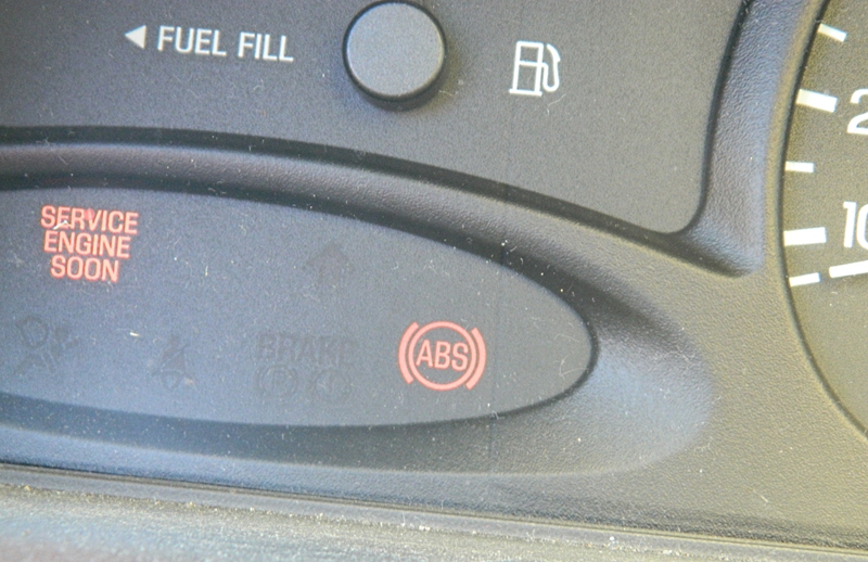 成立信息共享分析中心—共建汽車網(wǎng)絡安全優(yōu)化構架